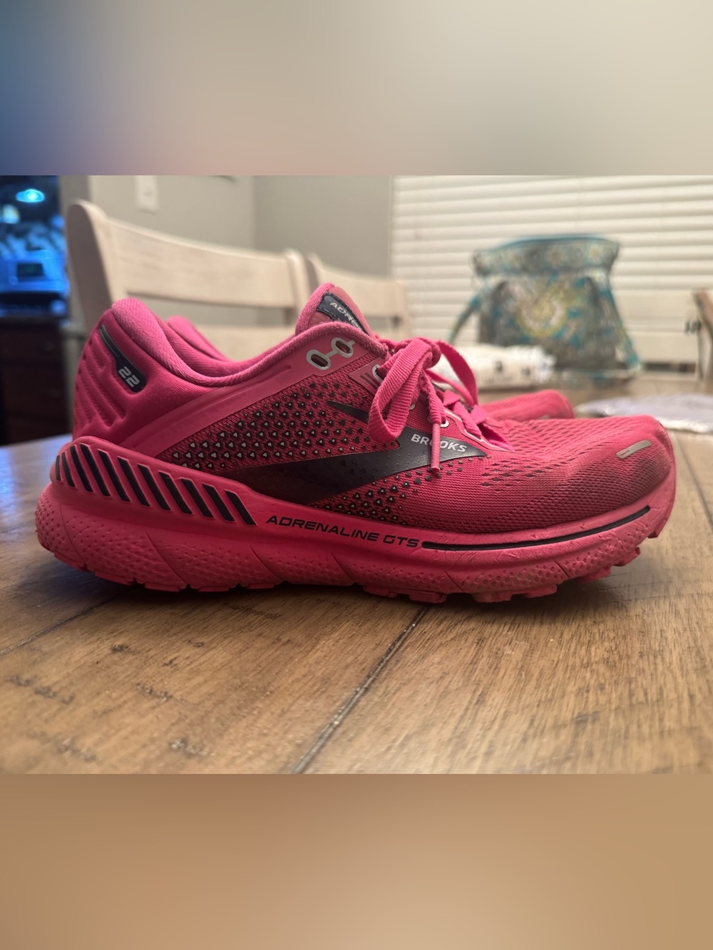 BROOKS Adrenaline 22 Pink Women’s Running Sneaker Shoe